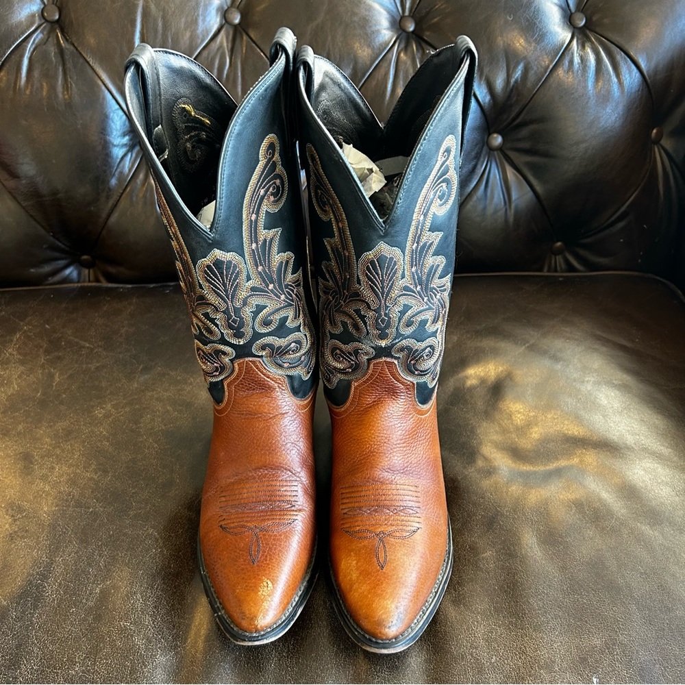 Men’s cowboy boots black and cognac size 8.5 EE (Extra Wide) - Picture 2 of 12